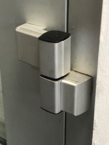 terrace door hing caps2